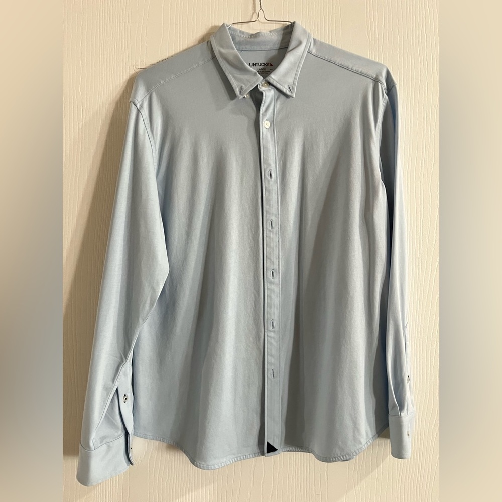 Untuckit button up shirt Men’s Sz Large Light Blue Excellent condition